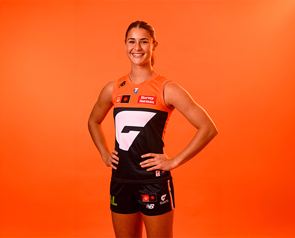 Yasmeen Janschek